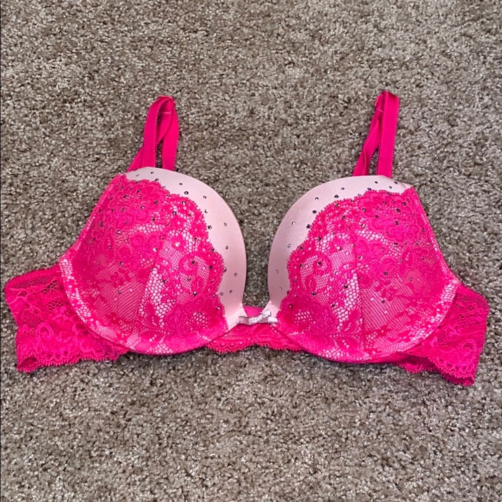 Victoria’s Secret Dream Angels push-up bra